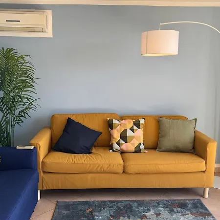 Rooftop Via Appia Nuova, * Roma