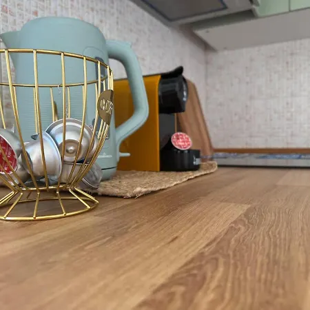 Rooftop Via Appia Nuova, Daire Roma