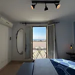 Rooftop Via Appia Nuova, Apartamento